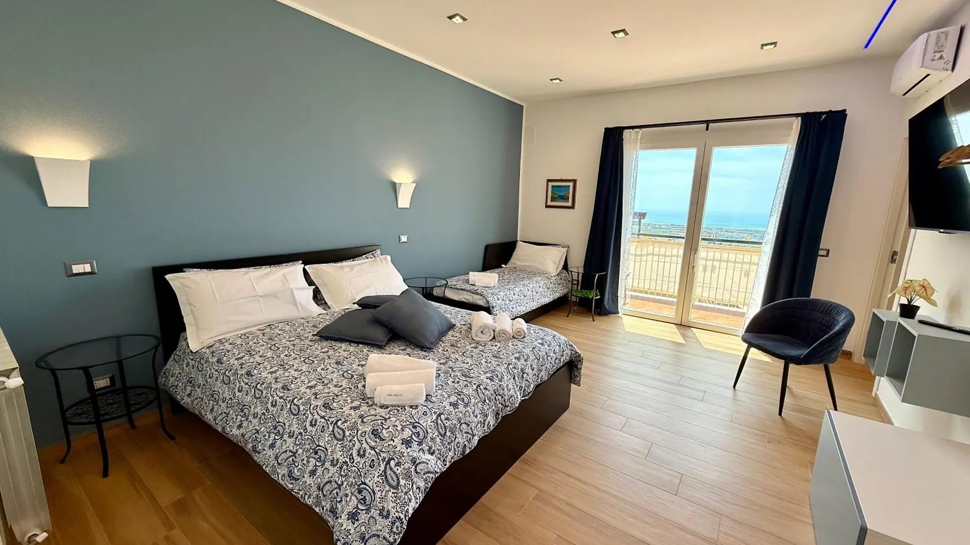 Hotel Liu' al viale Agrigento 0*,  Italia